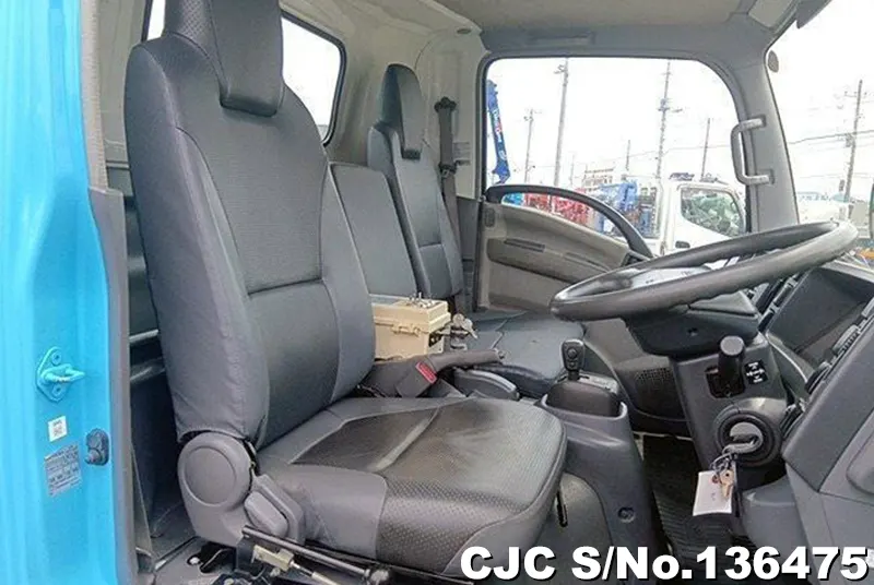 2010 Isuzu / Elf Stock No. 136475