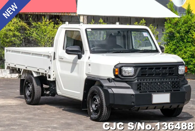 2024 Toyota / Hilux / Champ Stock No. 136488