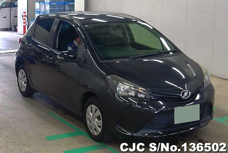 2015 Toyota / Vitz Stock No. 136502
