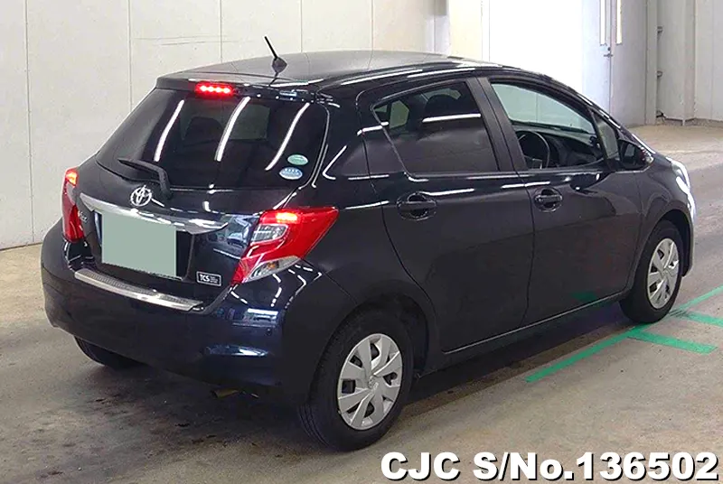 2015 Toyota / Vitz Stock No. 136502
