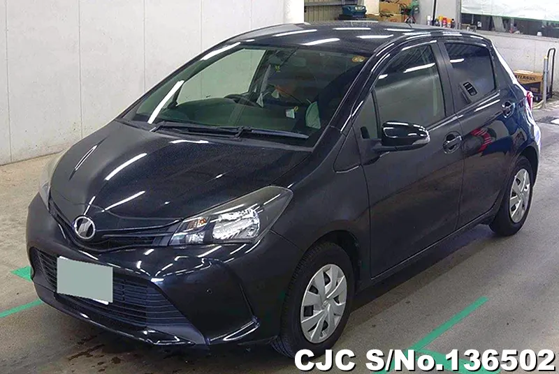 2015 Toyota / Vitz Stock No. 136502