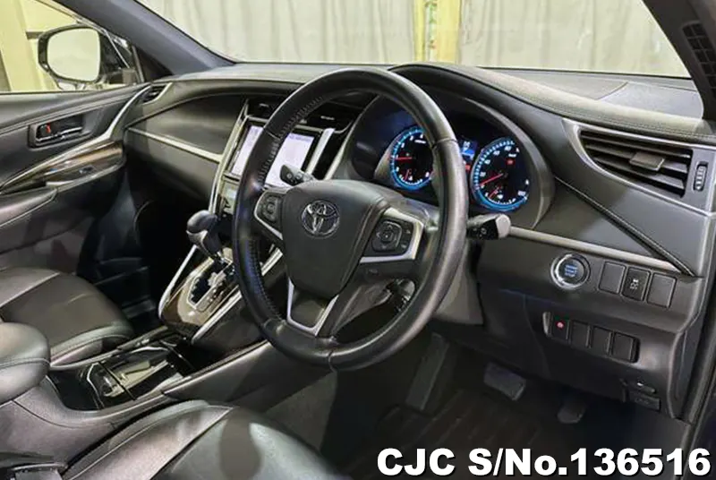2015 Toyota / Harrier Stock No. 136516