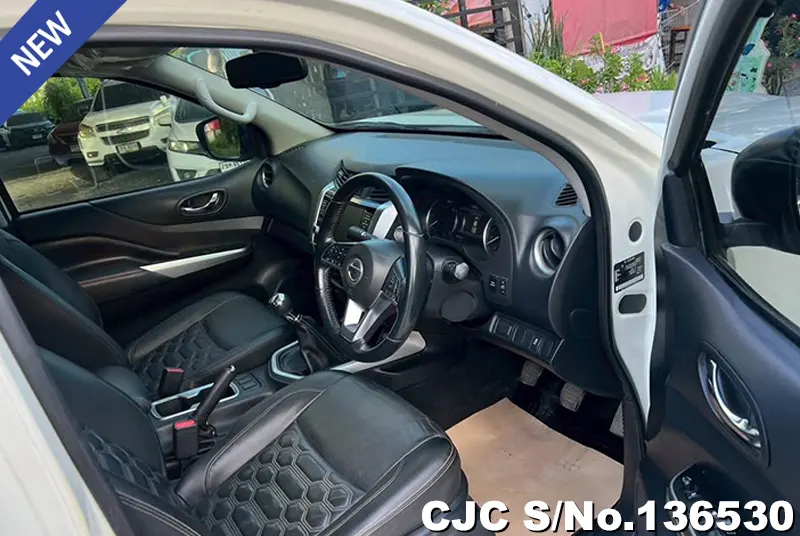 2020 Nissan / Navara Stock No. 136530
