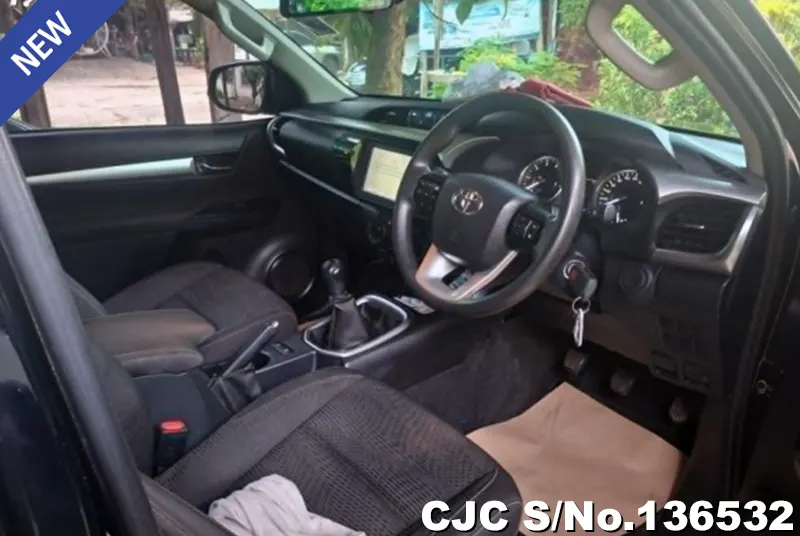 2020 Toyota / Hilux / Revo Stock No. 136532