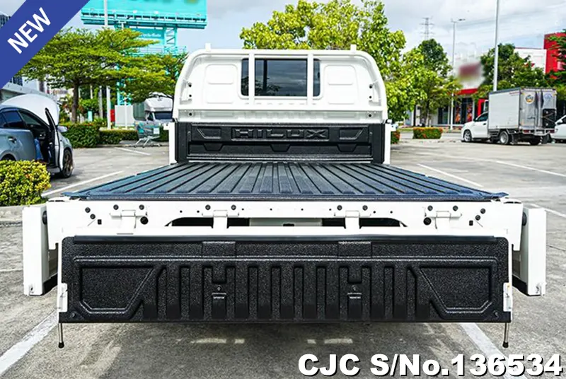 2024 Toyota / Hilux / Champ Stock No. 136534