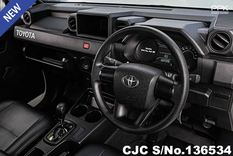 2024 Toyota / Hilux / Champ Stock No. 136534