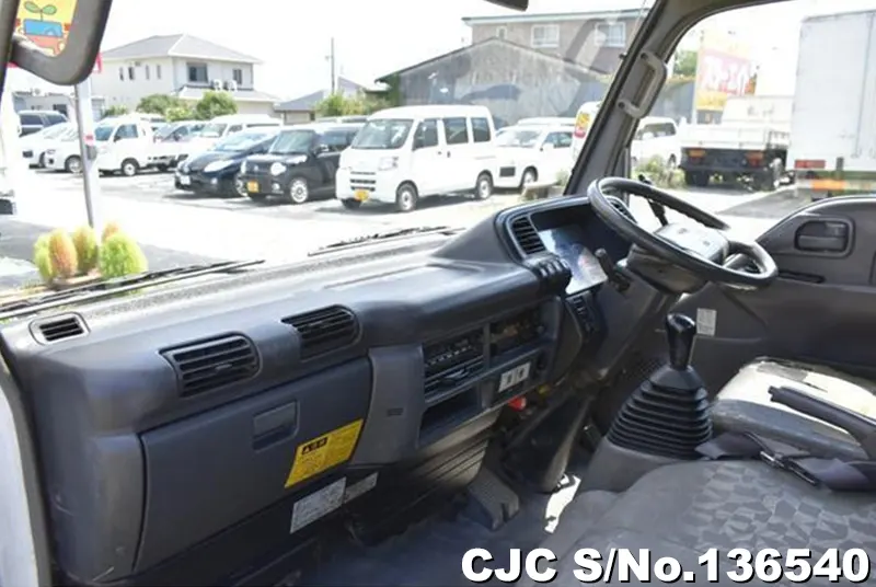 2005 Mazda / Titan Stock No. 136540