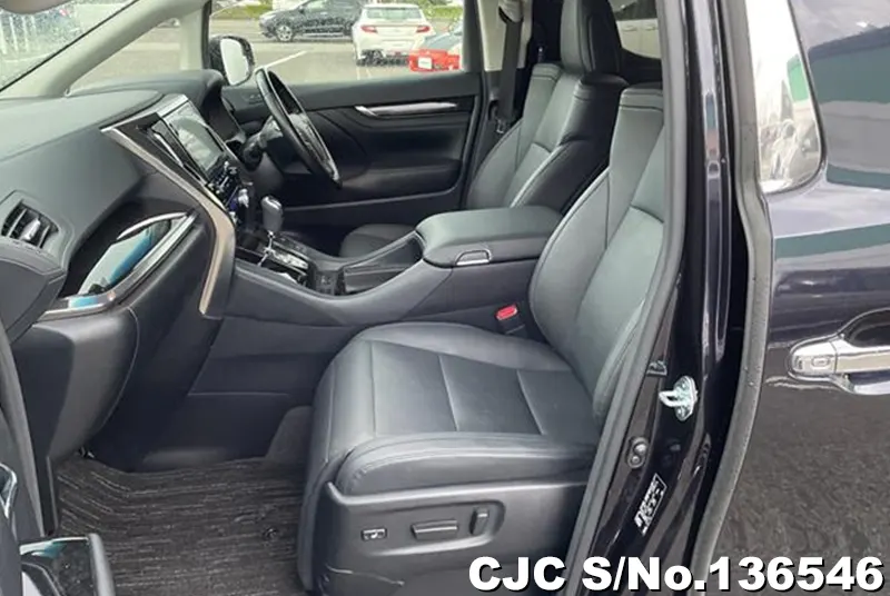 2021 Toyota / Alphard Stock No. 136546