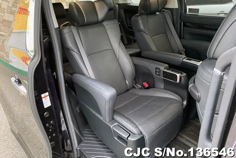 2021 Toyota / Alphard Stock No. 136546