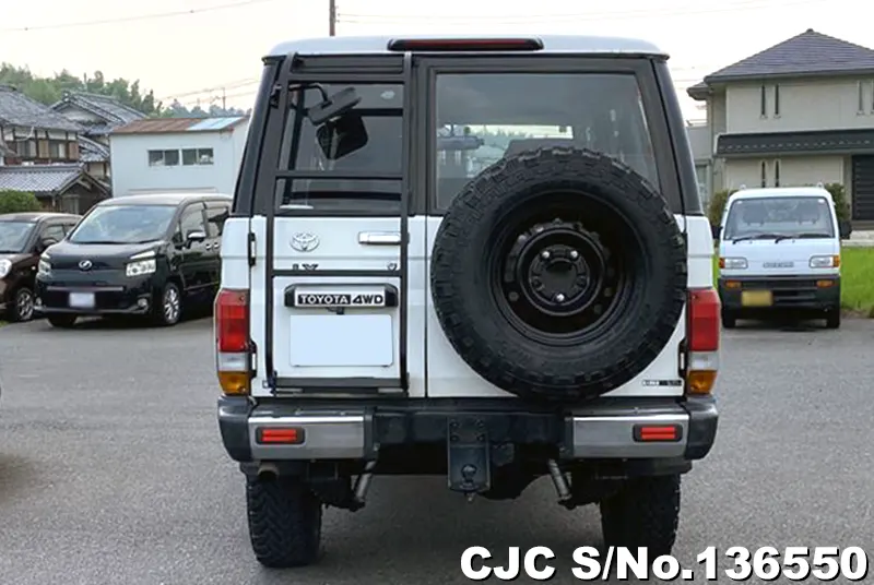 2001 Toyota / Land Cruiser Stock No. 136550