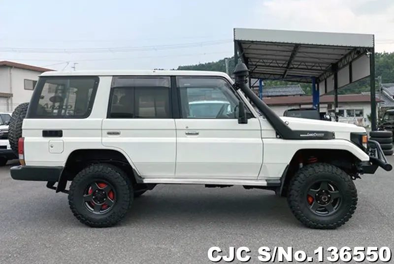 2001 Toyota / Land Cruiser Stock No. 136550