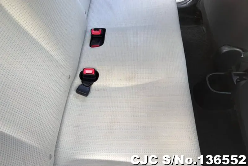 2016 Toyota / Vitz Stock No. 136552