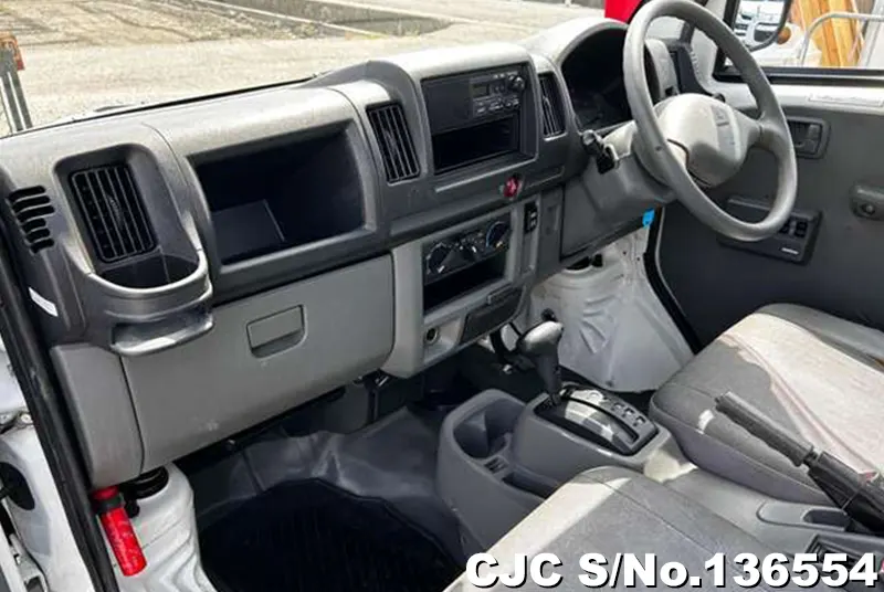2010 Mitsubishi / Minicab Stock No. 136554