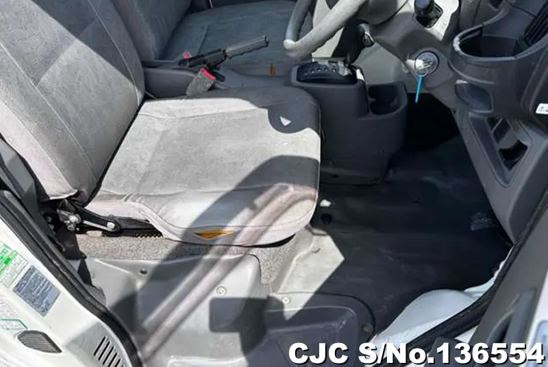 2010 Mitsubishi / Minicab Stock No. 136554