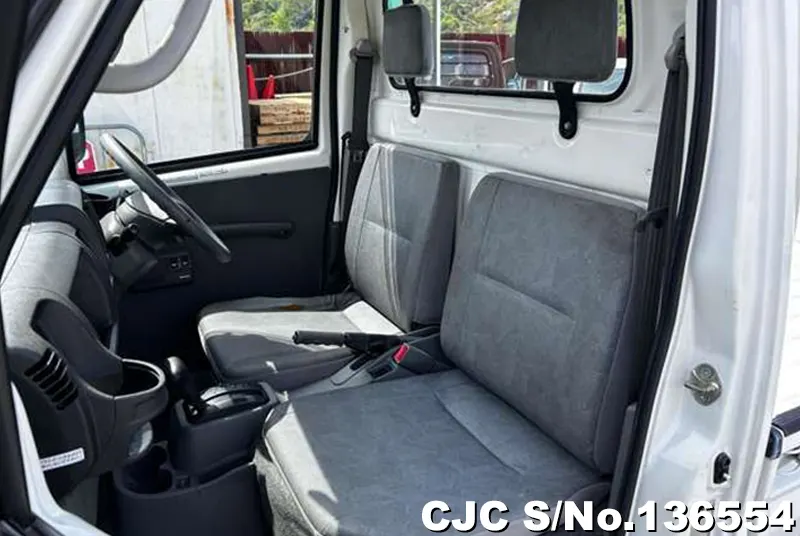 2010 Mitsubishi / Minicab Stock No. 136554