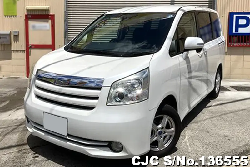 2010 Toyota / Noah Stock No. 136555