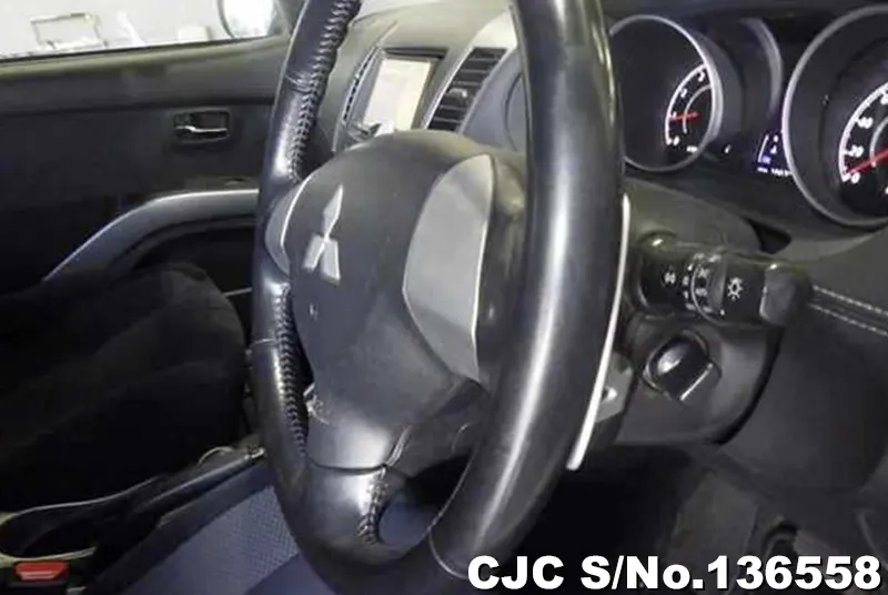2010 Mitsubishi / Outlander Stock No. 136558