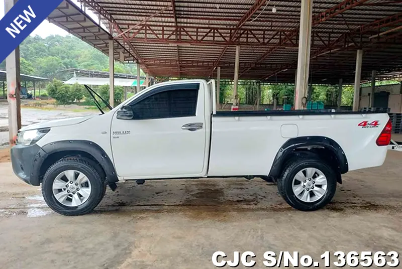 2018 Toyota / Hilux / Revo Stock No. 136563