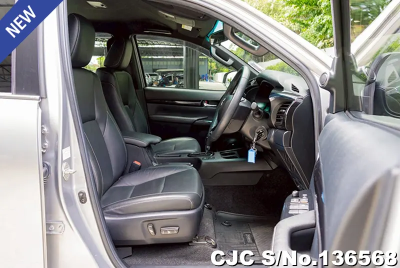 2020 Toyota / Hilux / Revo Rocco Stock No. 136568