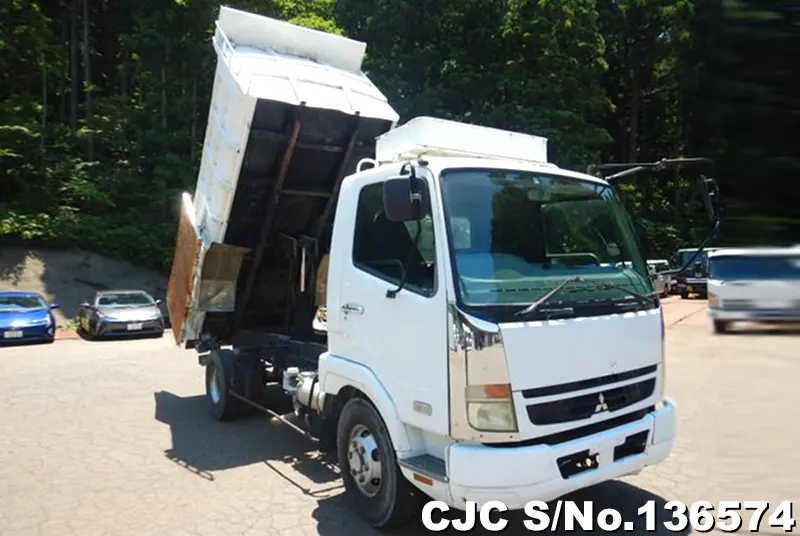2006 Mitsubishi / Fuso Stock No. 136574
