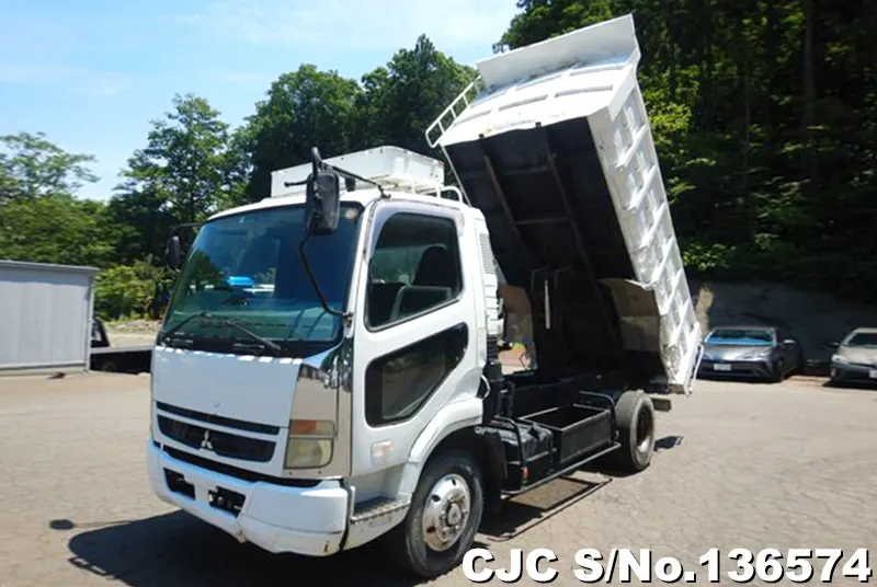 2006 Mitsubishi / Fuso Stock No. 136574