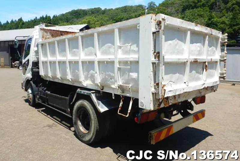 2006 Mitsubishi / Fuso Stock No. 136574