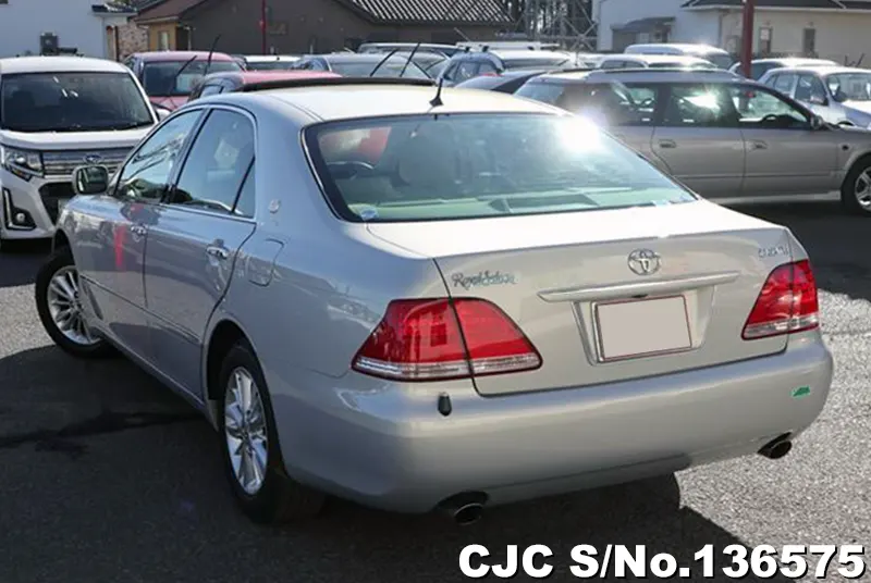 2005 Toyota / Crown Stock No. 136575