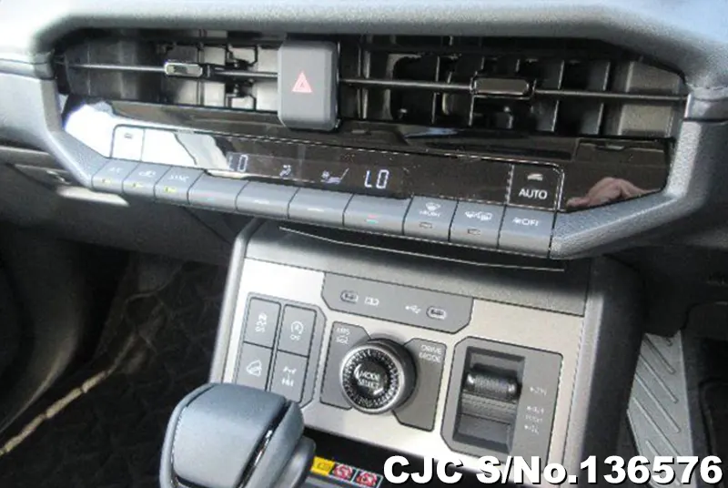 2026 Toyota / Hilux Stock No. 136576