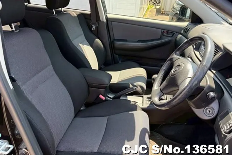 2002 Toyota / Allex Stock No. 136581