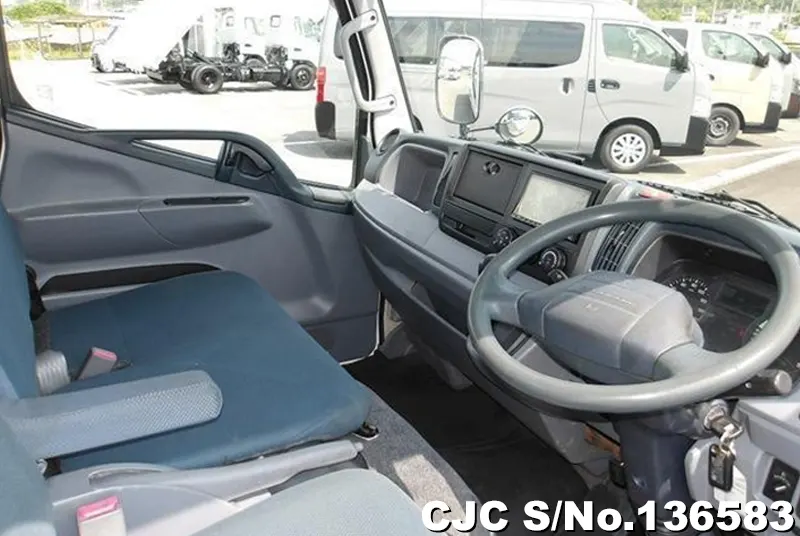 2015 Mitsubishi / Canter Stock No. 136583