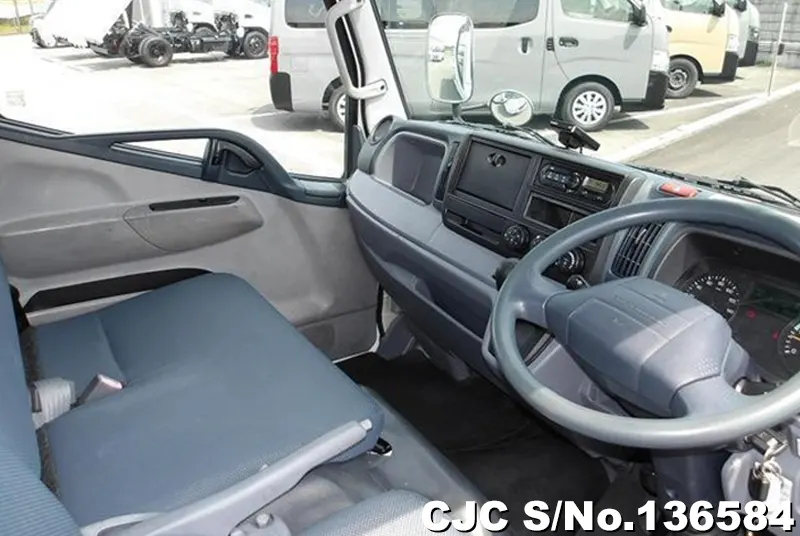 2015 Mitsubishi / Canter Stock No. 136584