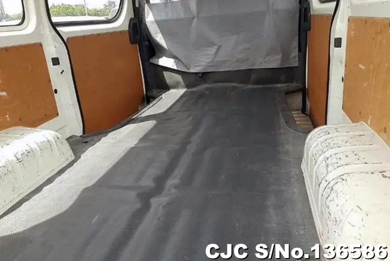 2018 Toyota / Hiace Stock No. 136586