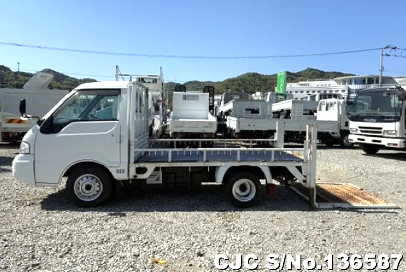 2001 Mazda / Bongo Stock No. 136587