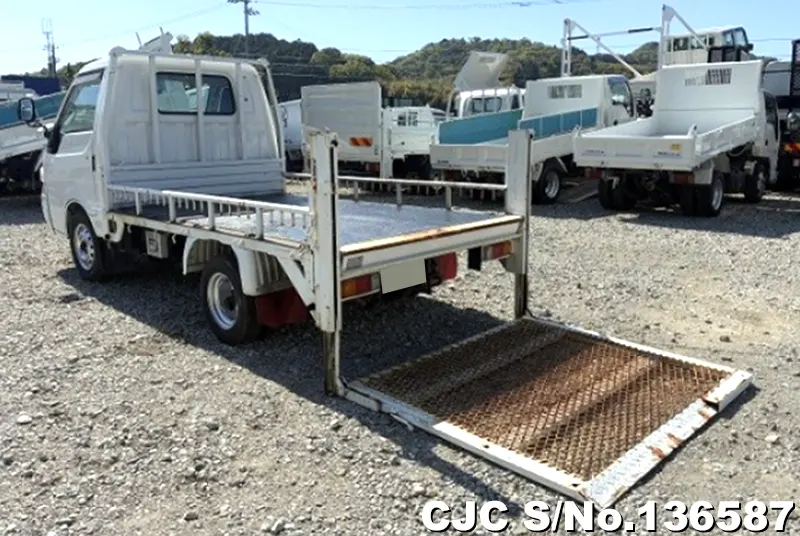 2001 Mazda / Bongo Stock No. 136587