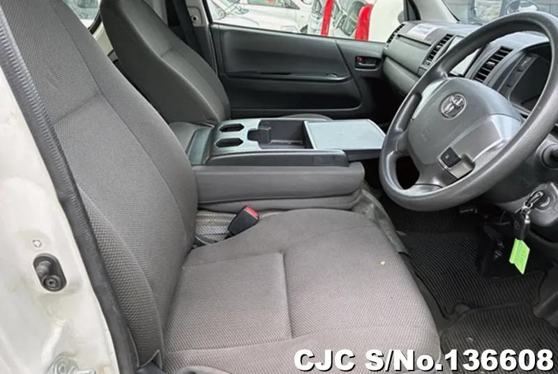 2020 Toyota / Hiace Stock No. 136608