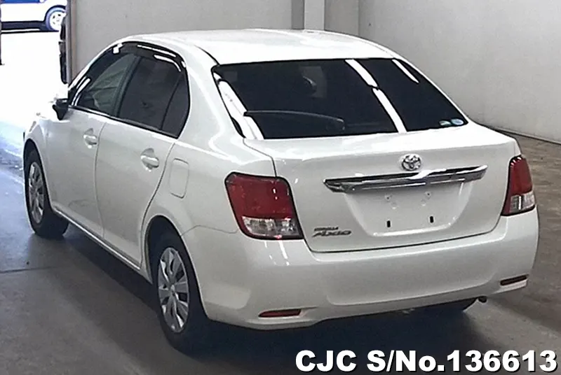 2013 Toyota / Corolla Axio Stock No. 136613