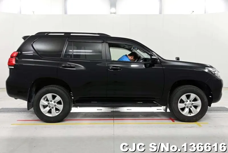 2020 Toyota / Land Cruiser Prado Stock No. 136616