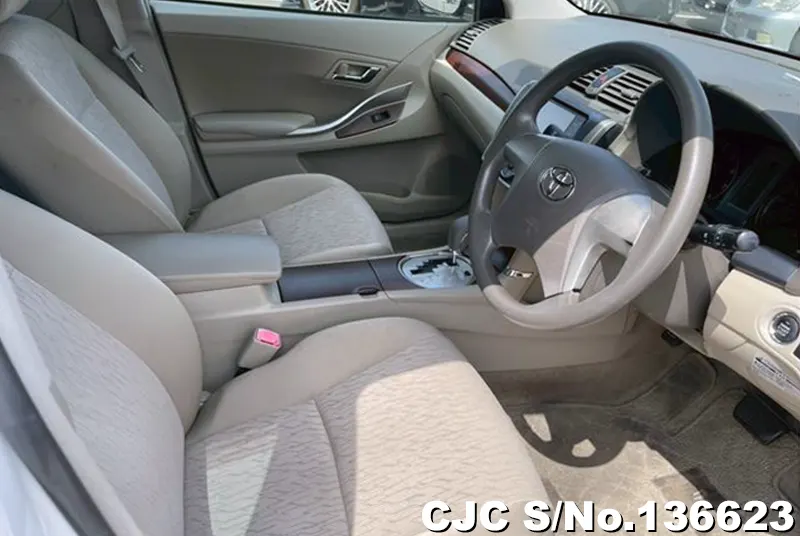 2010 Toyota / Allion Stock No. 136623