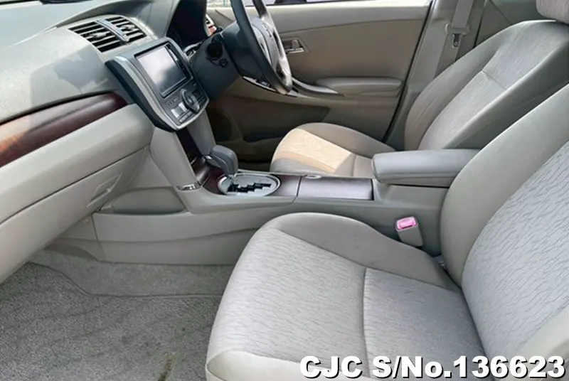 2010 Toyota / Allion Stock No. 136623