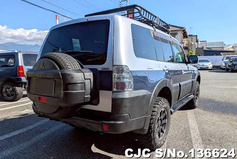2008 Mitsubishi / Pajero Stock No. 136624