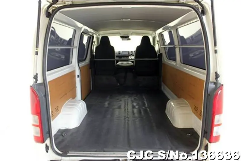 2018 Toyota / Hiace Stock No. 136636