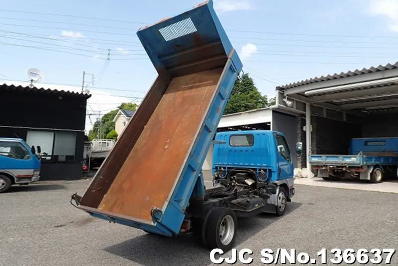 2001 Mitsubishi / Canter Stock No. 136637