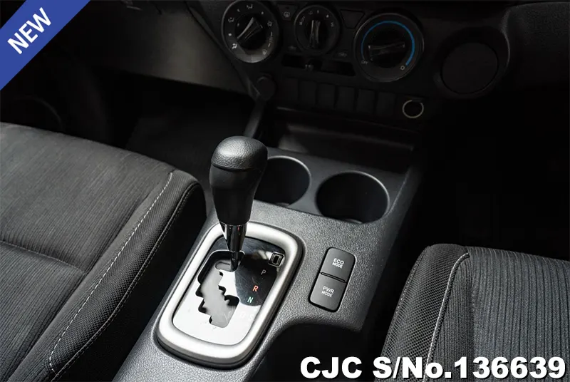 2020 Toyota / Hilux / Revo Stock No. 136639