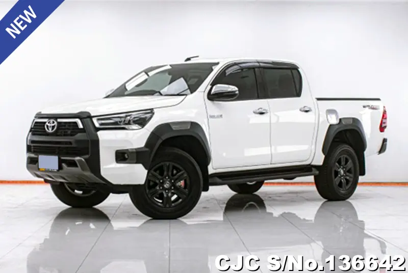 2023 Toyota / Hilux / Revo Stock No. 136642