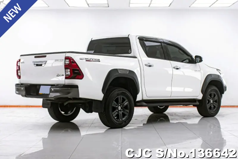 2023 Toyota / Hilux / Revo Stock No. 136642