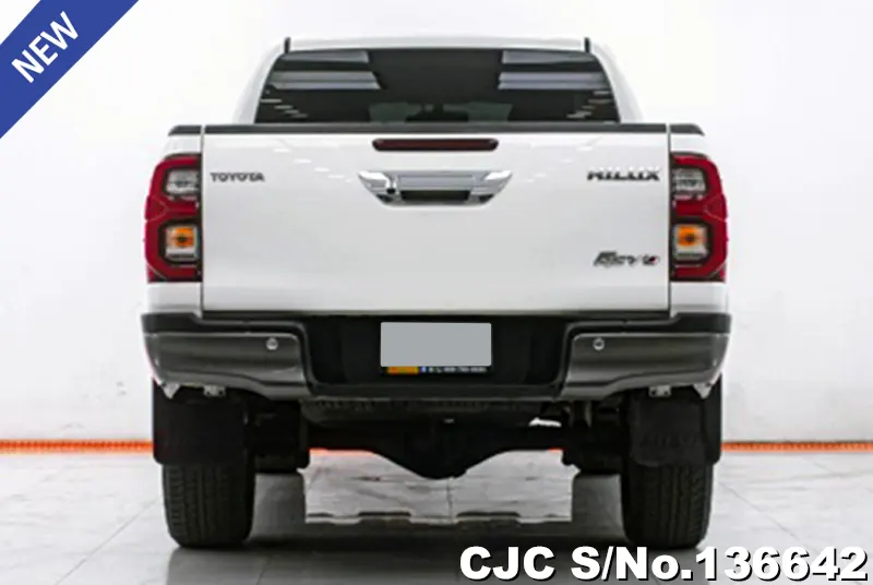 2023 Toyota / Hilux / Revo Stock No. 136642
