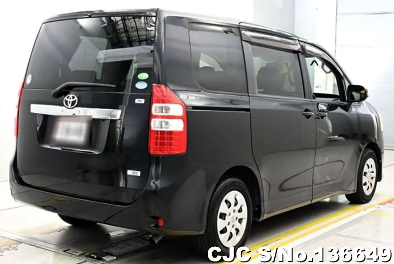 2013 Toyota / Noah Stock No. 136649