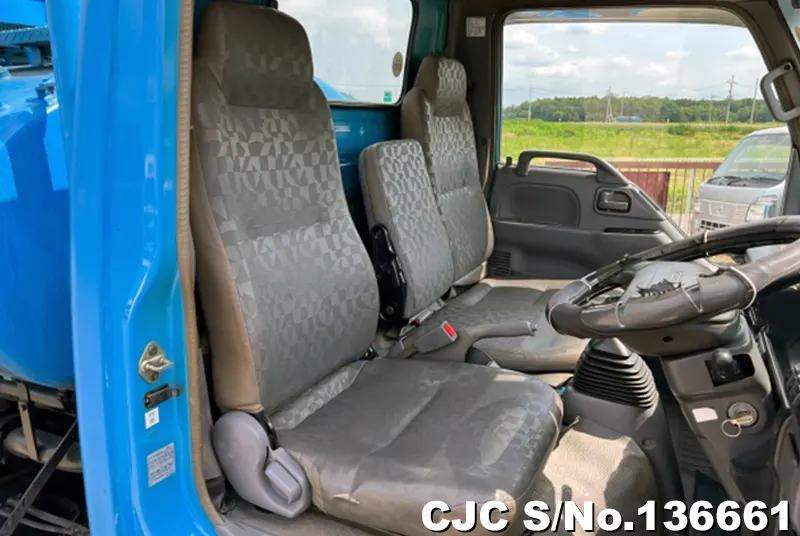2005 Isuzu / Elf Stock No. 136661