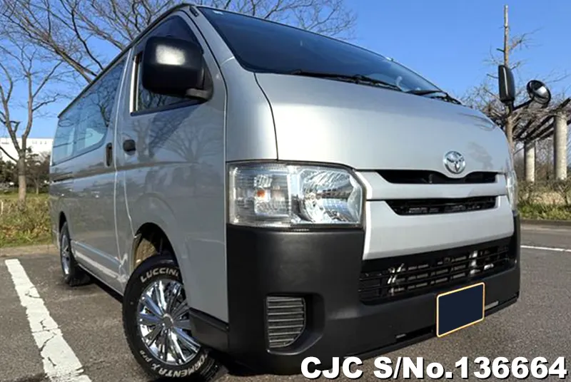 2014 Toyota / Hiace Stock No. 136664