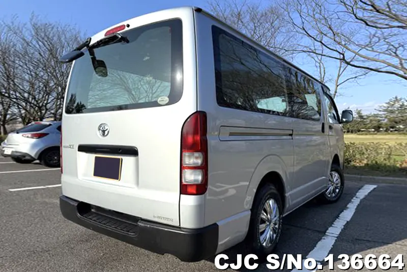 2014 Toyota / Hiace Stock No. 136664